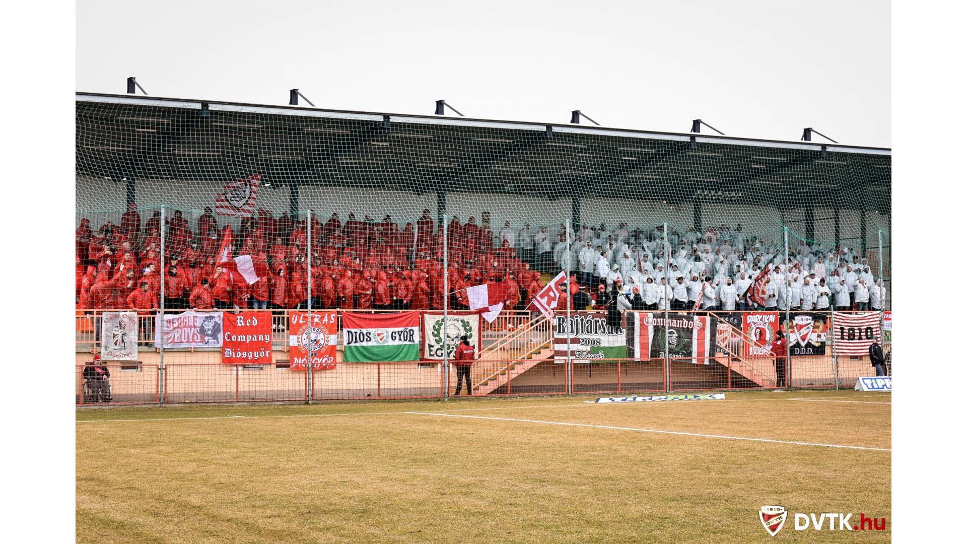 koszonjuk-a-szurkolast_nyiregyhaza-dvtk_01-1.jpg
