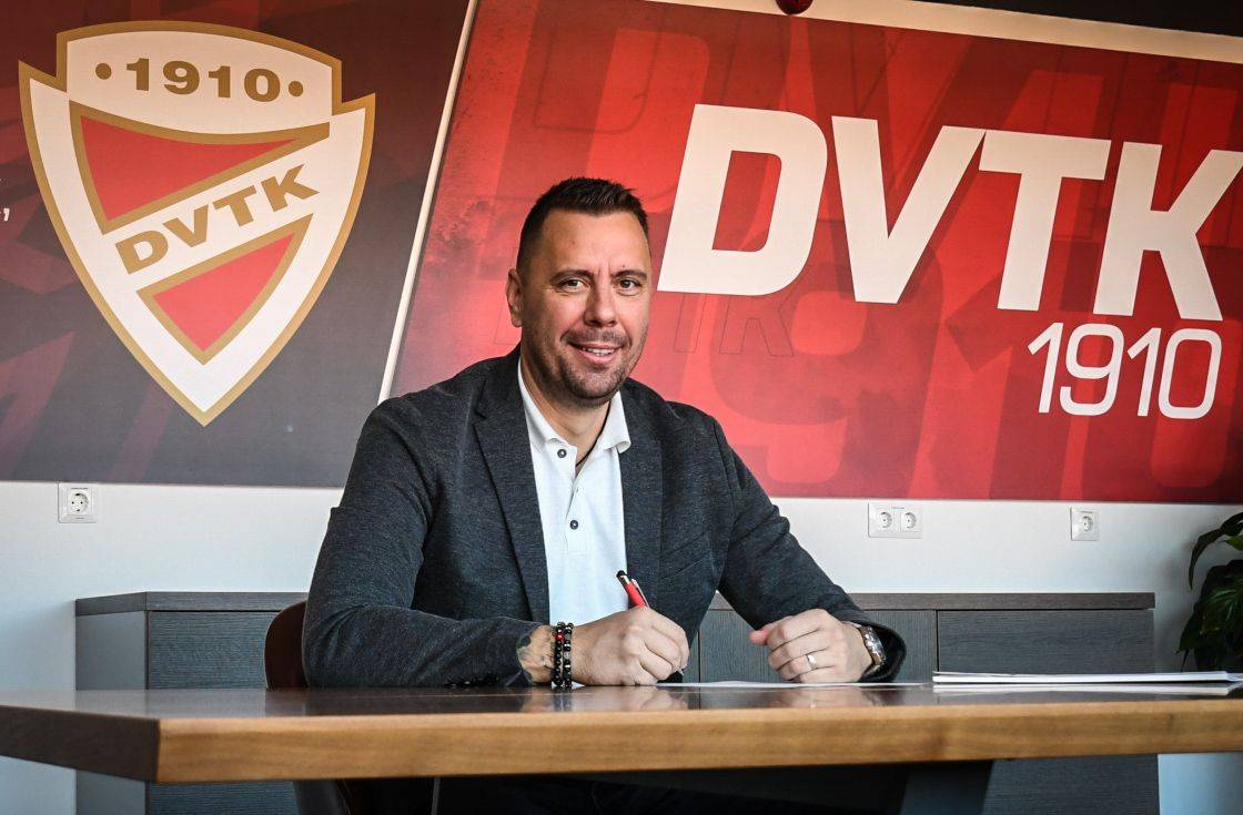 Szerződést hosszabbított a DVTK és Tuska János