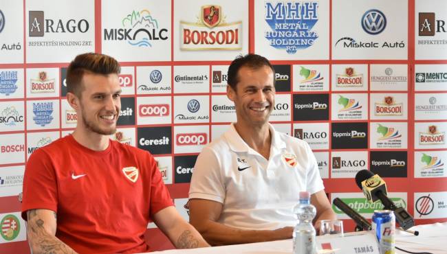 sajtotajekoztato_dvtk-honved_1.jpg