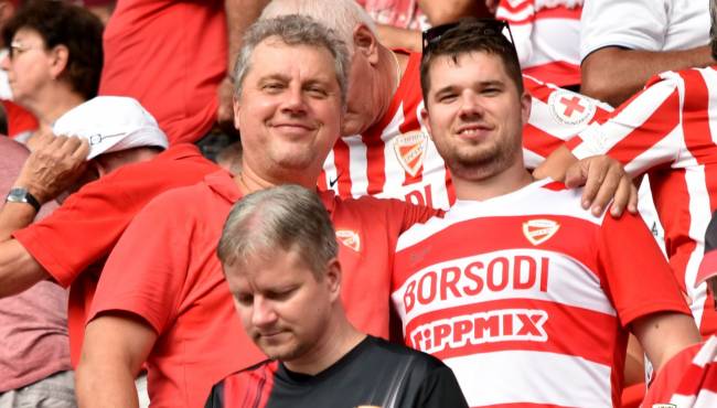 koszonjukaszurkolas_07.jpg