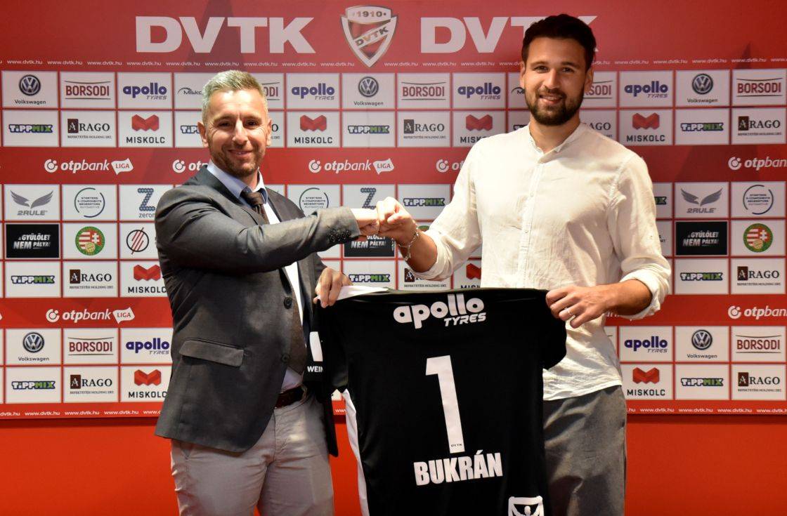 Bukrán Erik szerződést hosszabbított