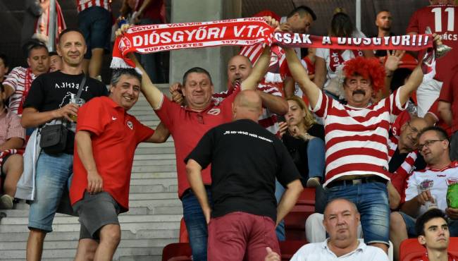 szurkolok_dvtk-paks22.jpg