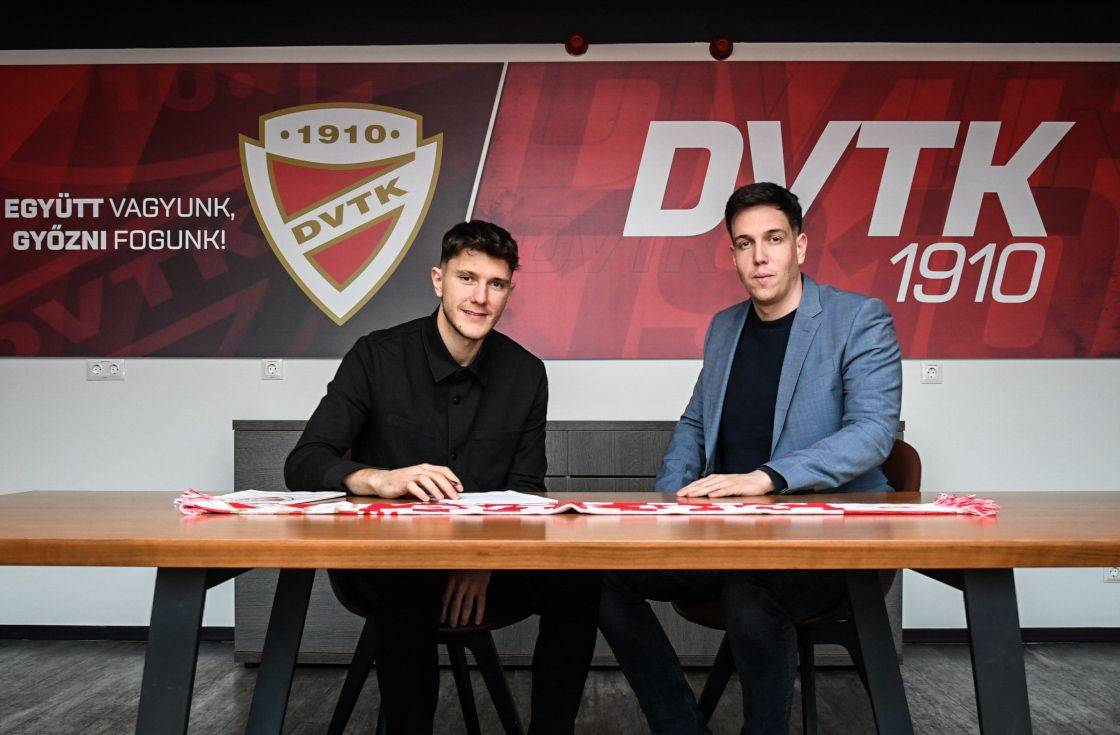 Tavasszal Diósgyőrben véd Simon Barnabás