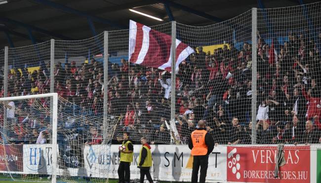 szurkolok_dvtk-vasas40.jpg